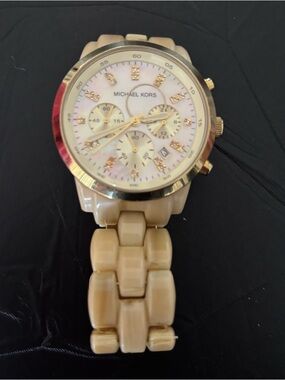 Michael Kors MK5217 Chronograph Watch – Horn Resin Bracelet